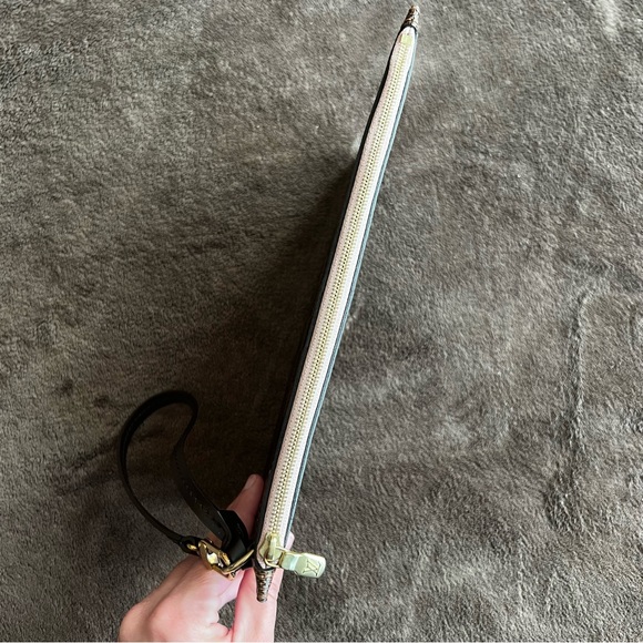 LOUIS VUITTON DAMIER EVENE NEVERFULL CLUTCH WRISTLET - Picture 5 of 16